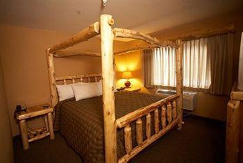 Whitefish Lodge And Suites Cross Lake المظهر الخارجي الصورة