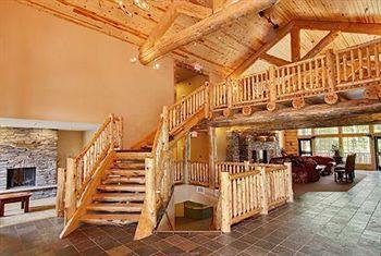 Whitefish Lodge And Suites Cross Lake المظهر الخارجي الصورة