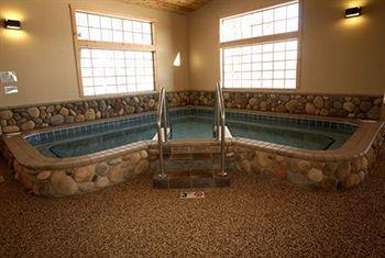 Whitefish Lodge And Suites Cross Lake المظهر الخارجي الصورة