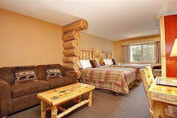 Whitefish Lodge And Suites Cross Lake المظهر الخارجي الصورة