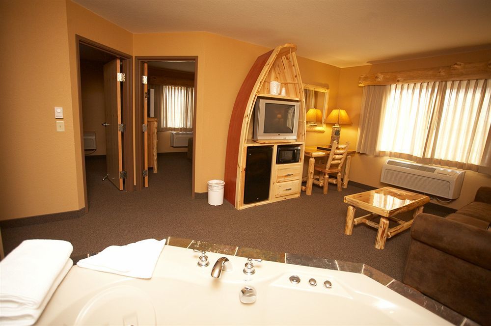 Whitefish Lodge And Suites Cross Lake المظهر الخارجي الصورة