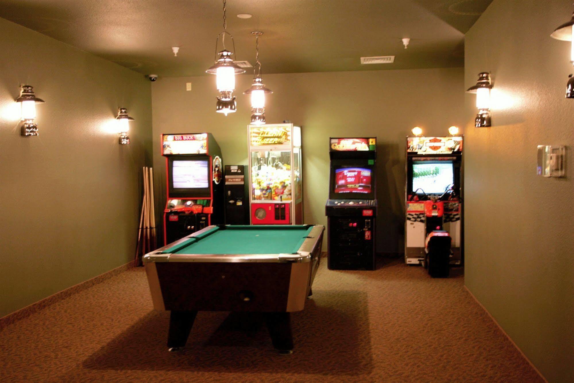 Whitefish Lodge And Suites Cross Lake المظهر الخارجي الصورة